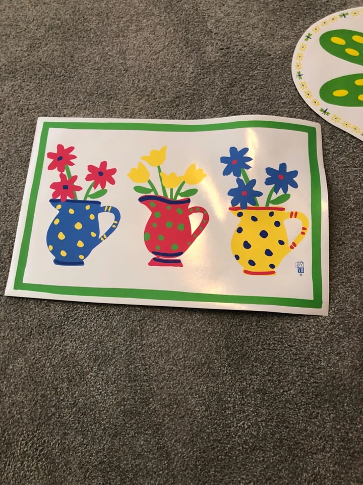 Set of 5 Vinyl Foam Backed Place Mats! Butterfly, dragon fly ladybug flowers new - Image 3 of 4