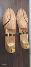 Men's Medium Woodlore Cedar Shoe Tree Pair Aromatic
