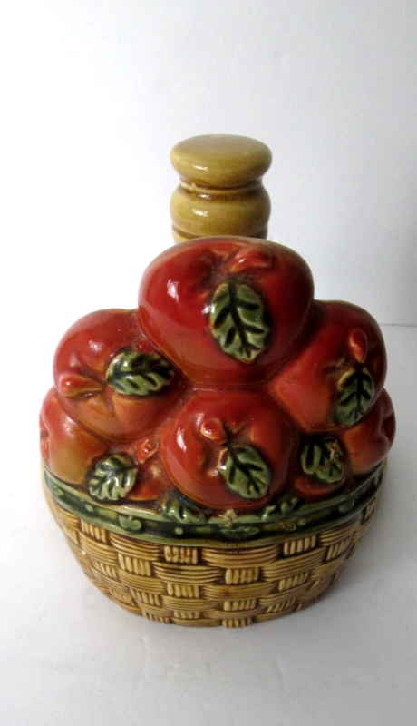 Apples Paper Towel Holder Glazed Ceramic Vintage Cottage Core Granny Chic
