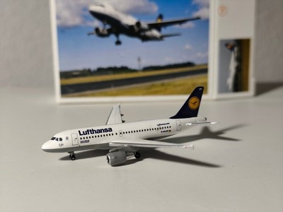 Herpa Wings Lufthansa Airbus A319-100 D-AILW ''Donaueschingen'' 518031 1:500