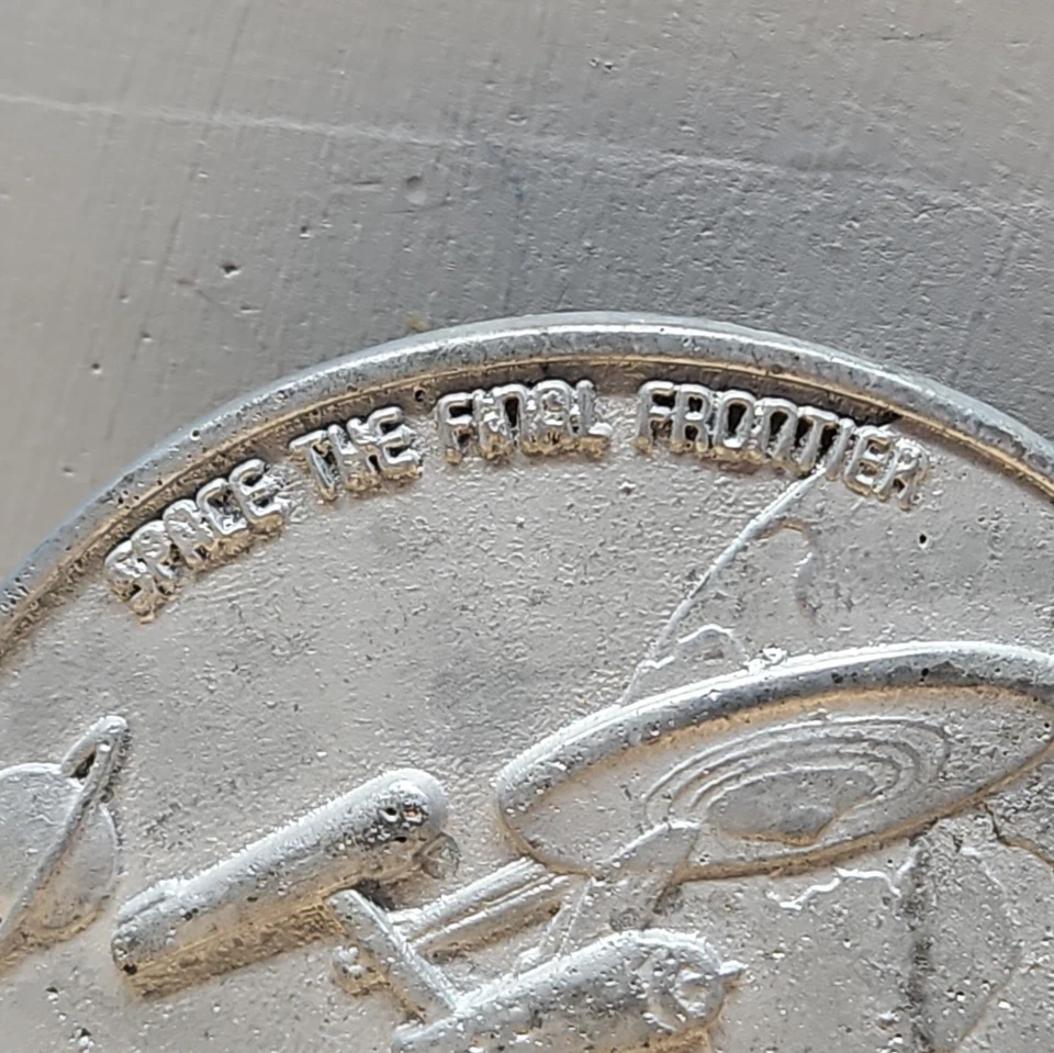 Hebilla de cinturón de ciencia ficción vintage de metal de Star Trek  Foto 2 de 4