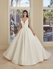 Demetrios 1065 Wedding Dress IVORY/NATURAL Size 12 Bridal Gown Mermaid