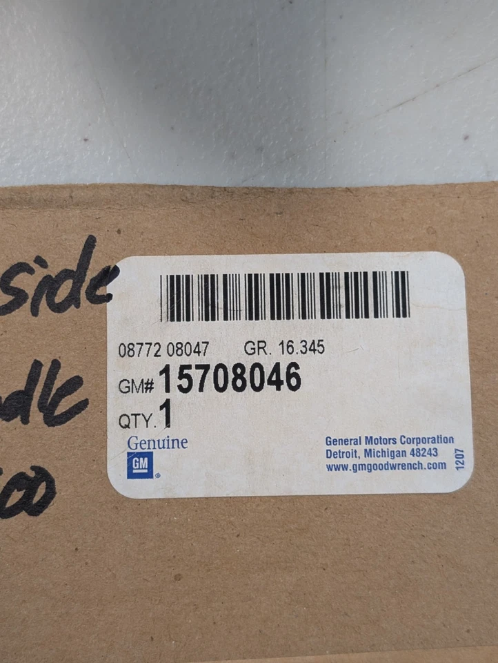 Passenger Side Inner Door Handle 1995-2000 C/K 1500 Suburban Tahoe 15708046 blue - Image 4 of 4