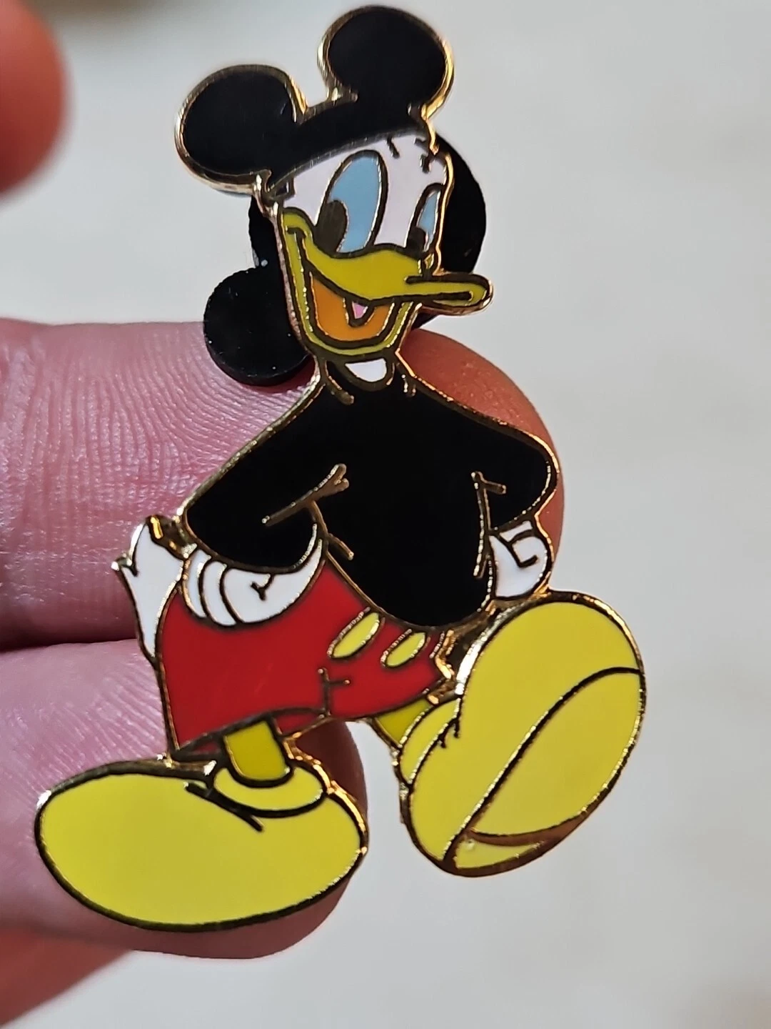 Disney Pin 28571 Donald Duck - Ear Hat - Real Mickey Series - 2004