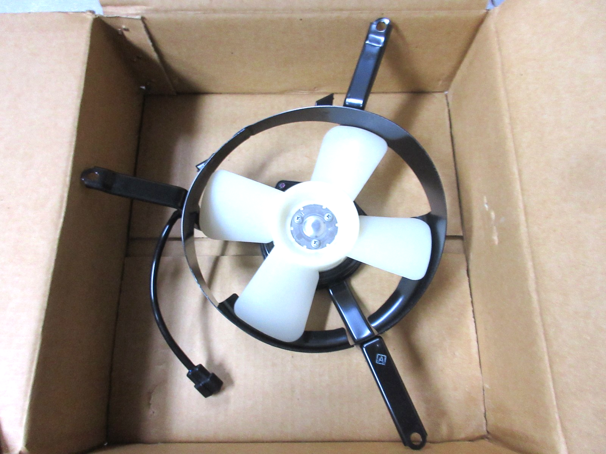 01 Kawasaki Ninja ZX11 D ZX 1100 Cooling Fan 59502-1105 1993-2001