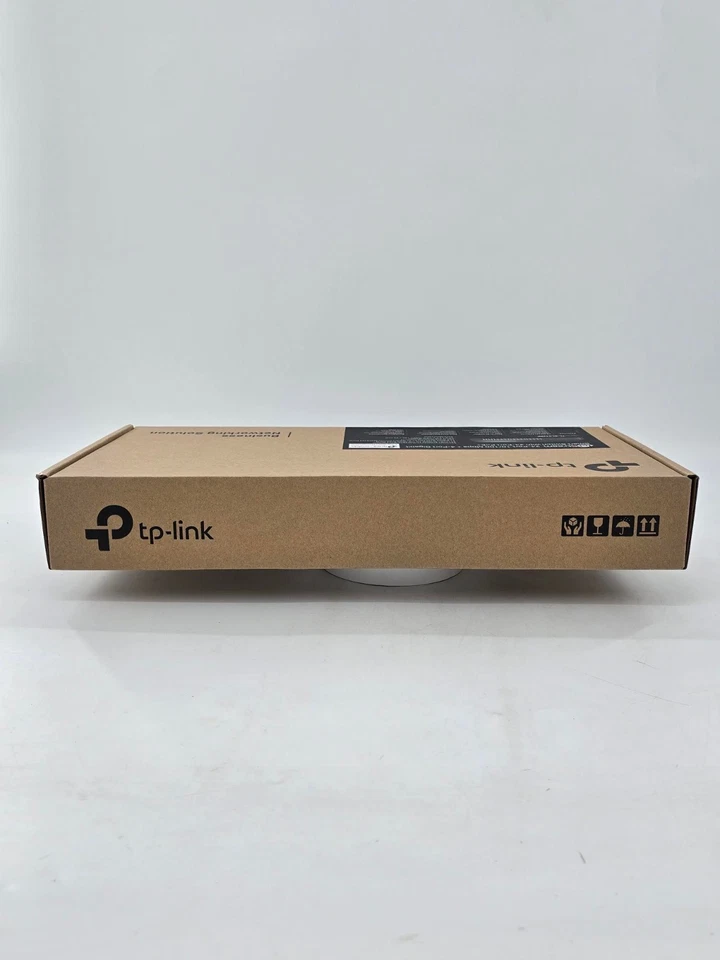 TP-Link TL-SL2428P 24 Port Fast Ethernet Smart Managed PoE Switch New Sealed - Image 4 of 4