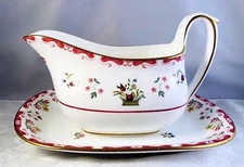 Wedgwood Bianca Gravy Boat and Underplate