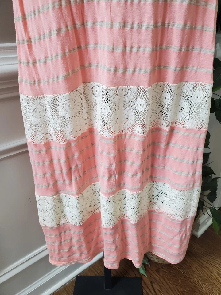 Maxi Vestido Largo Rue 21 Para Mujer Rosa Blanco Rayón Cuello Redondo Sin Mangas Talla Mediana Foto 4 de 4