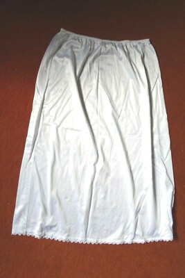 Chicer weißer Halbunterrock von ADONNA Gr.L/XL schmaler Spitzensaum TOP!
