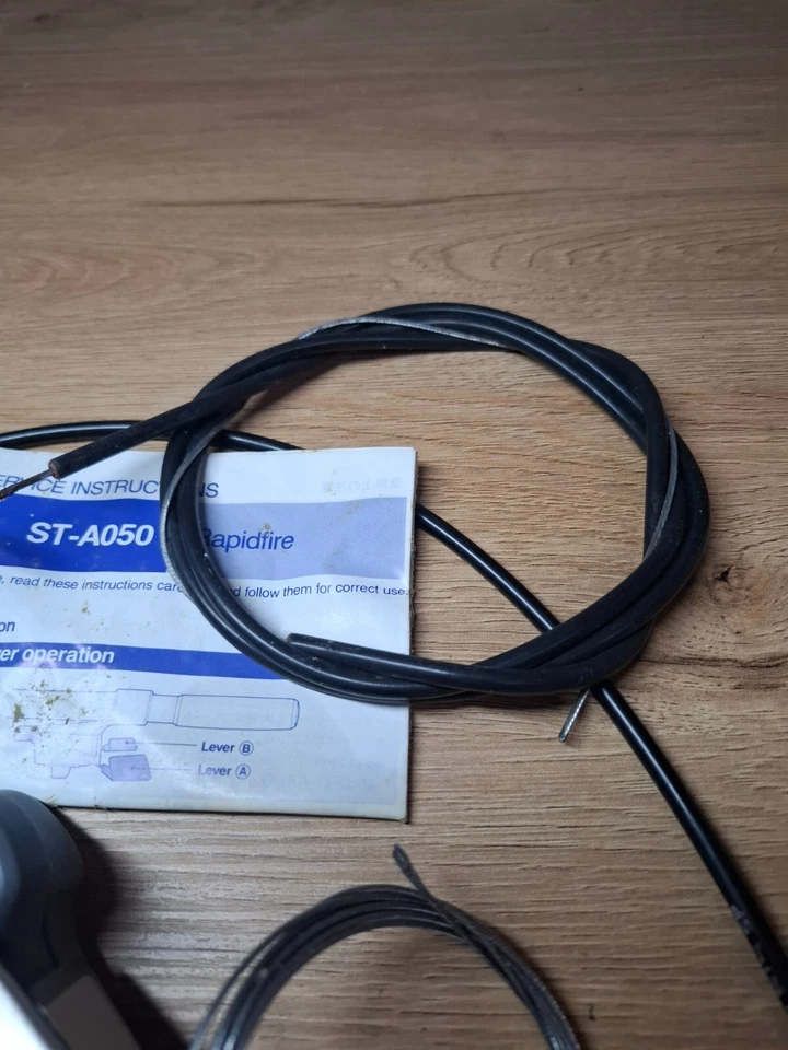 Retro Vintage Bicycle Parts Shimano ST-A050 Brake Lever/ Shifter - Right 7S. - Image 4 of 4