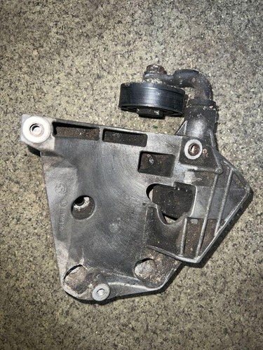 BMW 7 E65, E66, E67 Klimakompressorhalterung 7786708 3.00 Diesel 160kw 33963594