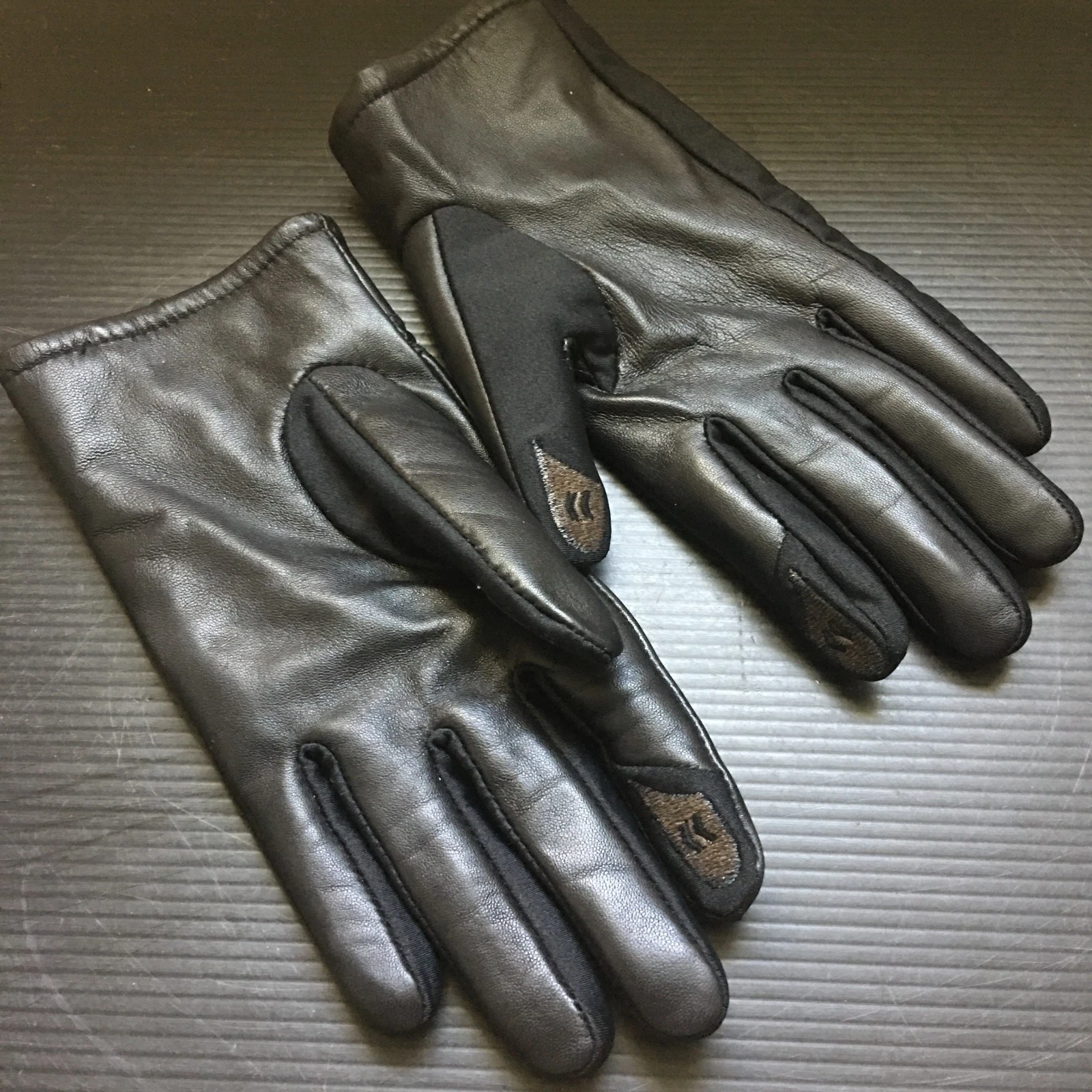 Aris Women's Premium Genuine Leather Winter Gloves Lined Touchscreen Compatible