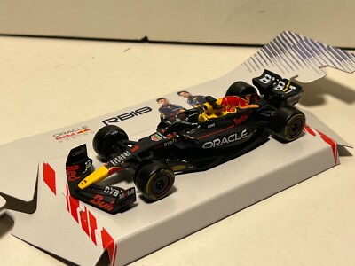 Red Bull Racing RB19, #1  Max Verstappen F1 2023 Bburago Windowbox 1:43