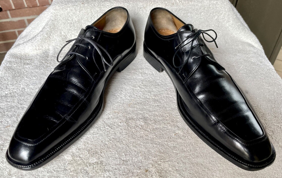 a. testoni black label -black leather 3-eyelet apron toe  display picture 3