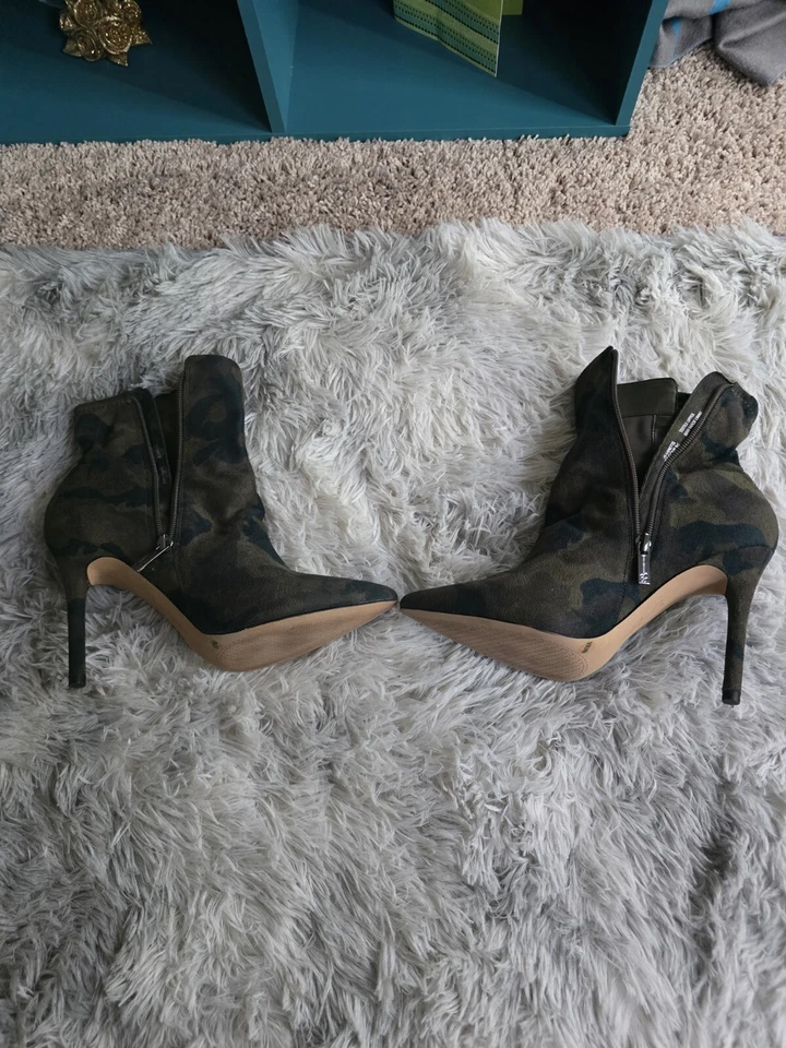 Jessica Simpson Womens 8M Camouflage Green Suede Zip Up High Heel Booties  - Image 2 of 4