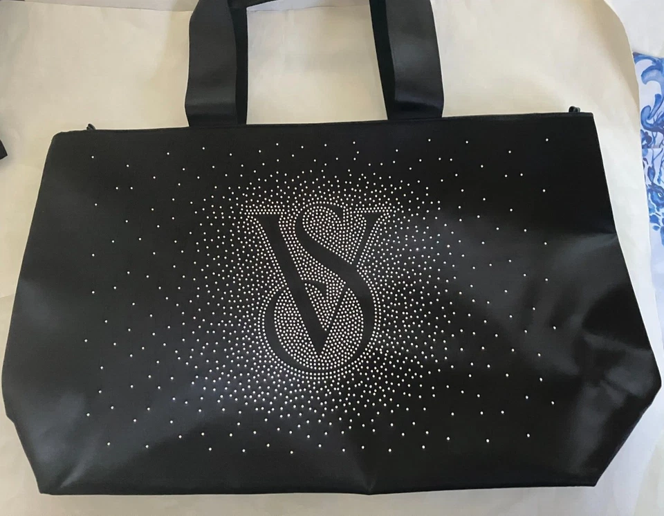 VICTORIA SECRET ПРАЗДНИК СУМКА С КОРОТКИМИ РУЧКАМИ 2024 - Изображение 2 из 4