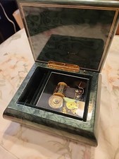 * vintage music box ୨୧ * 夢のような オルゴール (b) vintage music box ୨୧ * 夢のような オルゴール (b)