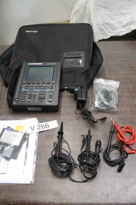 TEKTRONIX THS710A DIGITAL REALTIME OSCILLOSCOPE / DMM 2x60MHz + Accessory # V266 - Photo 1/3