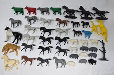 LOT OF 45 VINTAGE TOY PLASTIC ANIMALS FIGURINES HORSES SHEEPS PIGS