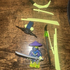 LEGO NINJAGO GHOST WARRIOR COWLER SCABBARD MINIFIGURE