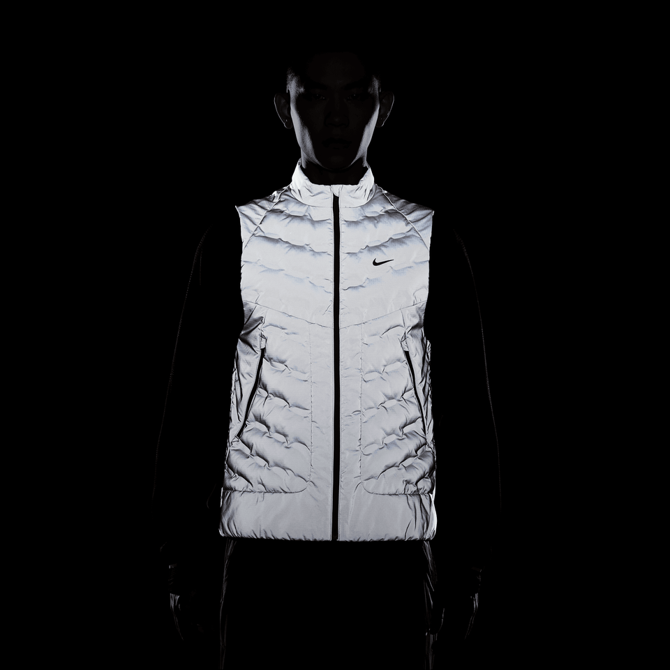 NIKE(ナイキ) Therma-FIT ADV リフレクティブ ベスト　M NIKE Therma-FIT ADV Reflective Running Vest jacket, NIKE Flash