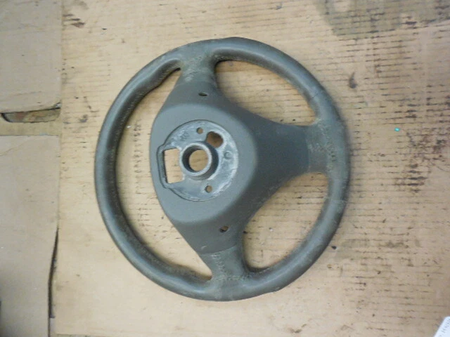 Volante Audi A6 1998-2004 cuero gris 3 radios Foto 3 de 3