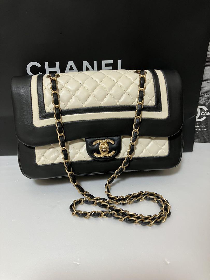 CHANEL CC Matelasse Bi-Color Double Chain Shoulder Bag Black White From Japan image 4