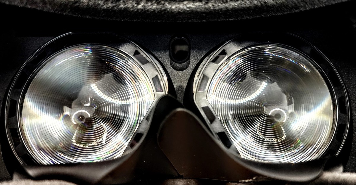 その他 HTC VIVE Pro Eye Amazon.com: HTC Vive Pro Eye Virtual Reality System : Video Games