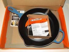 Le Creuset 11.75 inch Signature Skillet Enameled Cast-iron