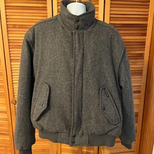 VTG. MEMBERS ONLY SZ 46 100% WOOL BOMBER JACKET - MADE IN HONG KONG