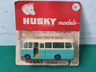 #ad Vintage HUSKY #7 Duple Vista 25 Coach Die Cast Bus MIB GBP 24.99