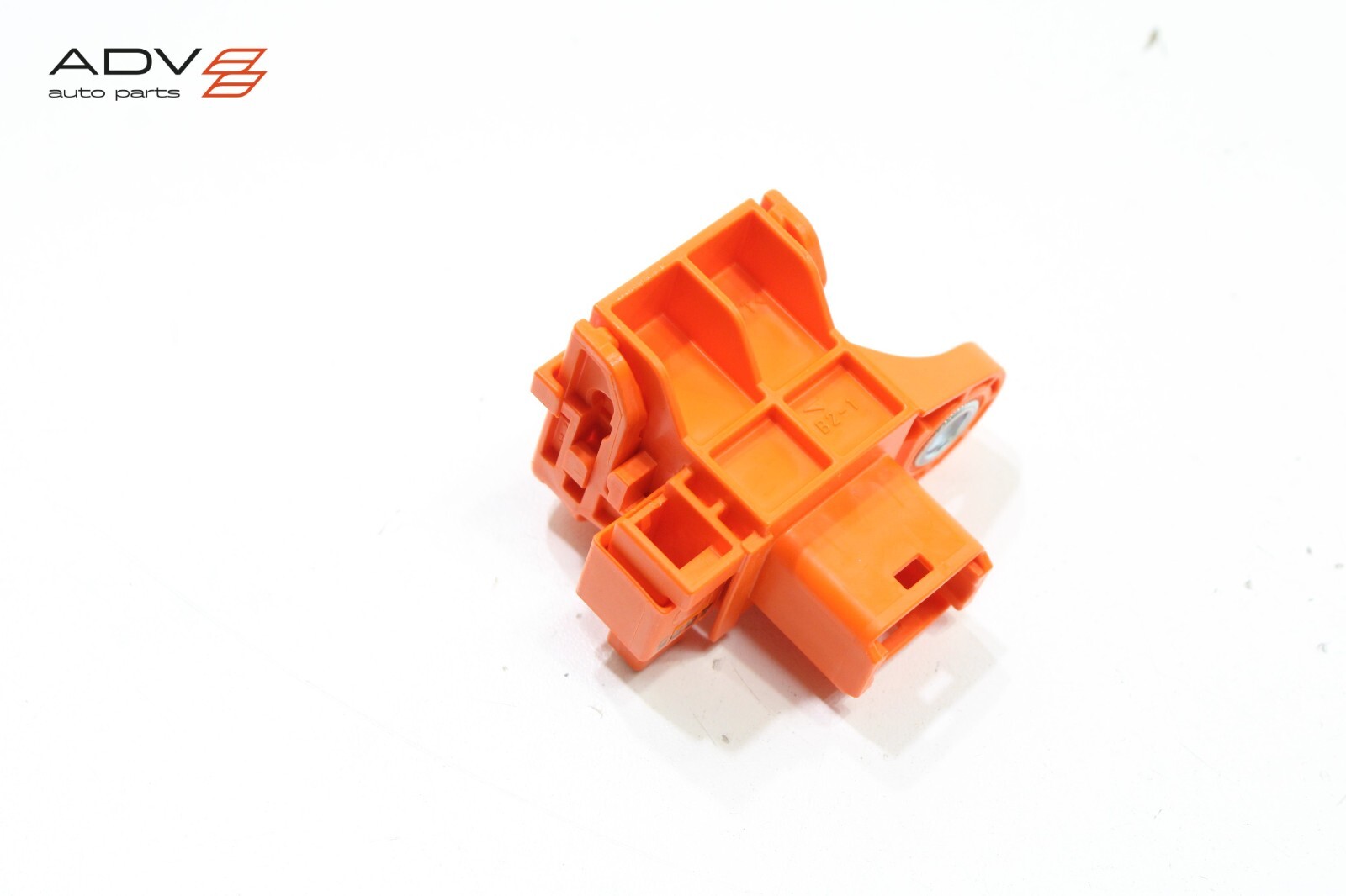 2023 - 2025 SUBARU SOLTERRA HIGH VOLTAGE BATTERY GRIP PLUG CONNECTOR OEM