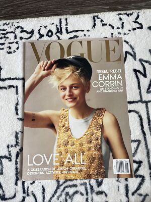 女性情報誌 Vogue Brazil Magazine August 2022 Vogue Brasil