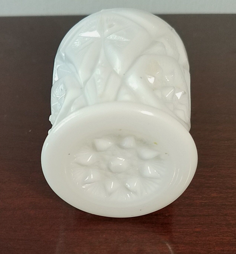 Kemple Glass White Milk Glass Toothpick Holder 2" tall 2" diameter Vintage - Picture 3 of 3