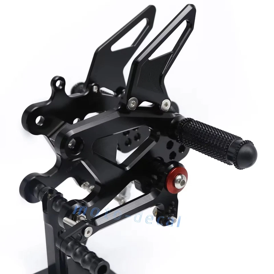 Juego de estriberas CNC para reposapiés 2015-2023 2022 Suzuki GSXS1000 GSX-S1000 Foto 4 de 4