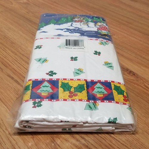 Royal Crest Home Products Flannel Back Tablecloth 52 X 70 Christmas Holiday New - Picture 6 of 17