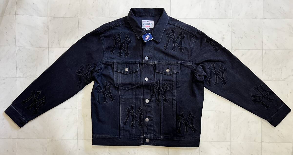 Supreme New York Yankees Denim Trucker Jacket Washed Black Supreme New York Yankees Denim Trucker Jacket Washed Black