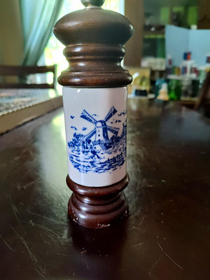 Wood & Ceramic Manual Salt Mill Grinder, Windmill Pattern, Brown White Blue