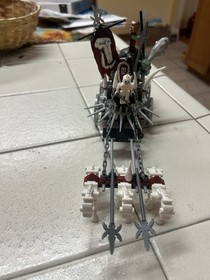 LEGO Castle Tower Raid+King And War Wagon/Troop Transport Skeletons/Orcs Retired