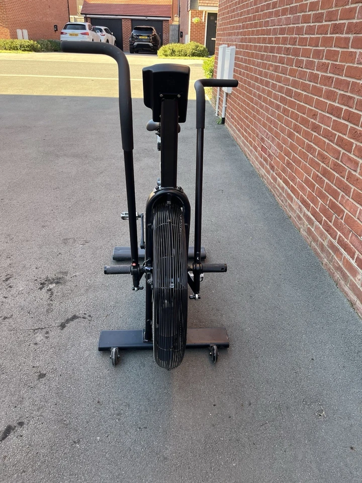 The Bulldog Gear Airbike With 7 Different Workout Programmes - Image 2 of 3