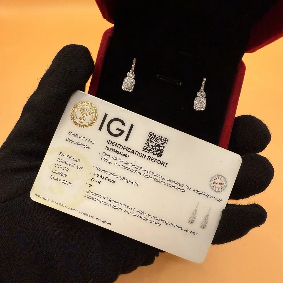 Collar y pendientes engarzados de oro blanco macizo de 18k con diamantes Foto 2 de 3