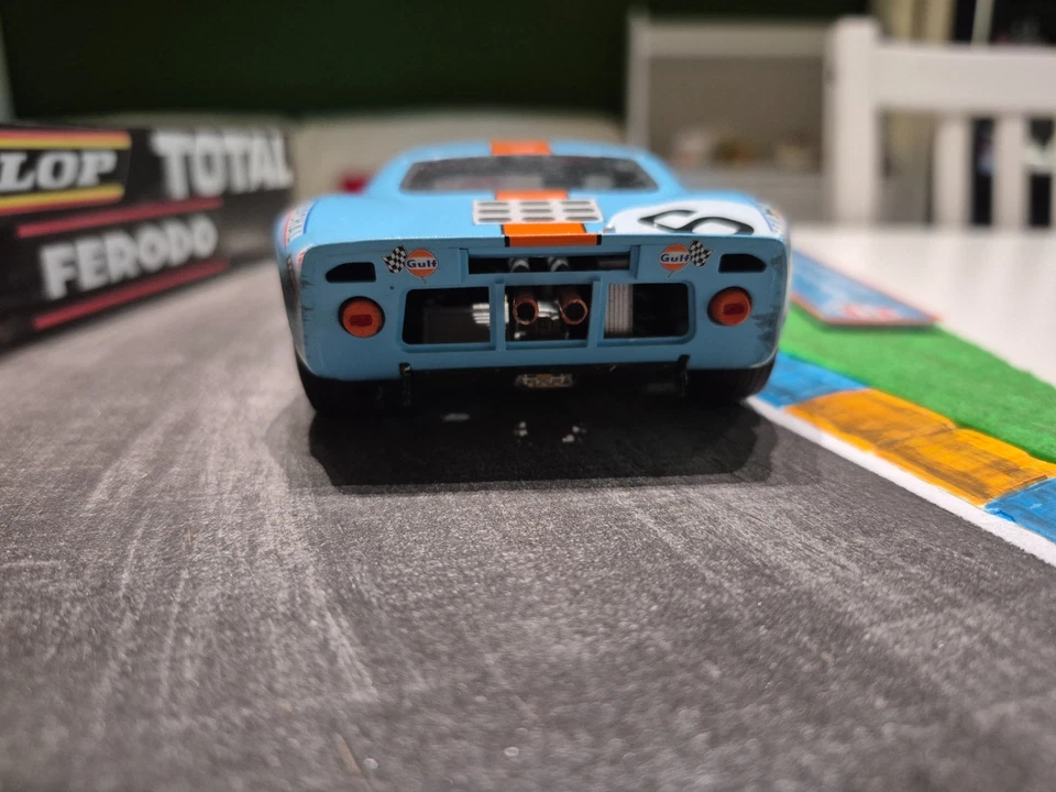 Diorama Ford GT40 - Vincitrice 24ore Le Mans 1969 - Immagine 4 di 4