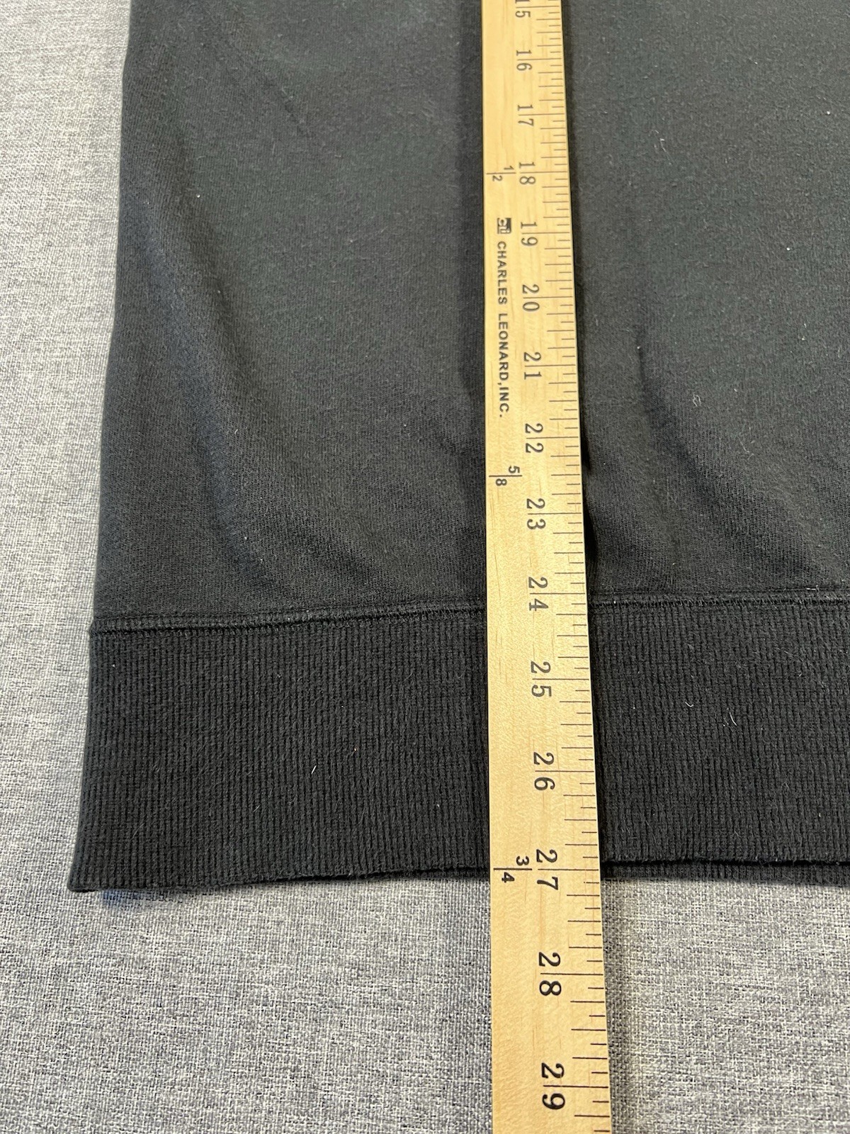 Uniqlo x Kaws Sesame Street Sweater Mens Large Black Street Wear Crew Neck thumbnail 18