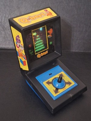 Vintage 1983 Q-Bert Qbert Tabletop Mini Arcade Game Parker Brothers - WORKS!