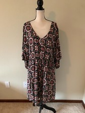 TORRID Women Plus Size 3 Multicolor Floral V Neck Short Sleeve Fit & Flare Dress