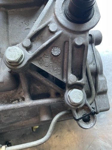 Cambio manuale per modello RENAULT MEGANE II SCENIC 1.9TD 6 marce 820015639 - Foto 8 di 11