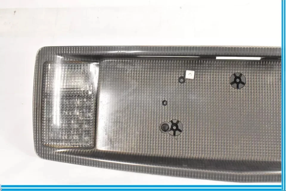 04-09 Luz de matrícula tapa trasera convertible Cadillac XLR 10355557 OEM Foto 2 de 4