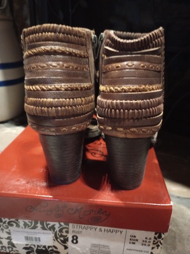 Riemchen Happy Rust von Naughty Monkey, 8 gebraucht, in einwandfreiem Zustand Einzelhandel 135 $ - Bild 13 von 19