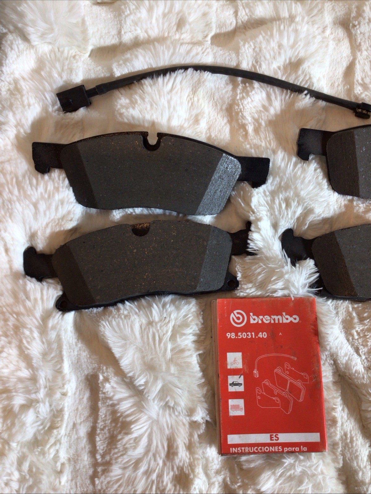 Maserati Levante Front Brake pads Set P/N 673004427