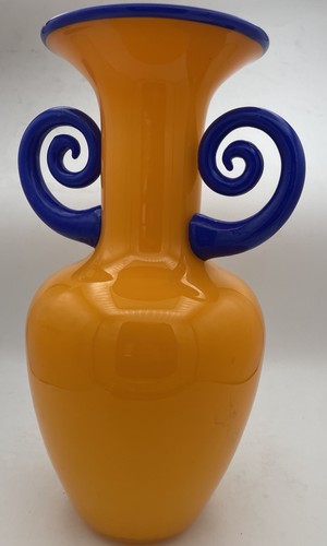 Jarrón firmado MAD Art Studios con mango de vidrio artístico 2000 soplado Art Deco naranja cobalto - Imagen 3 de 9